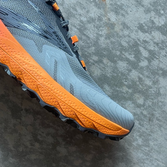 Brooks Cascadia 17 Trail Running Shoe All Terrain Gray Sunset SAMPLE Size 9 Mens - Picture 5 of 8